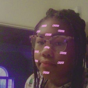 Meet your Posher, Khloe